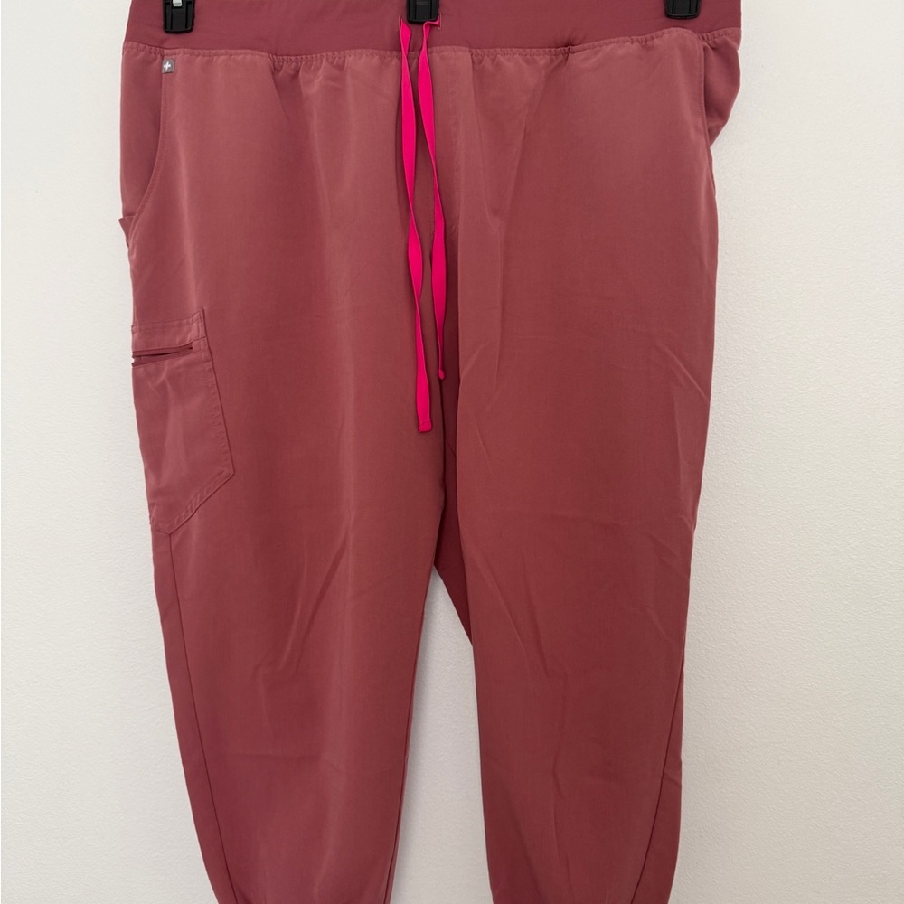 Figs Zamora jogger in Mauve